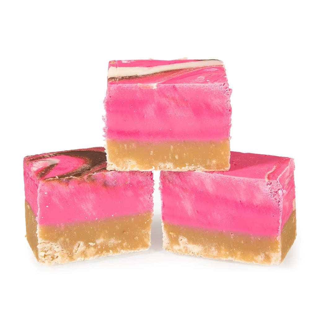 Strawberry Cheesecake Fudge 100g